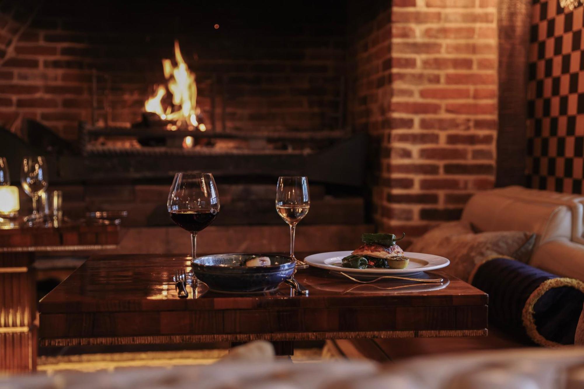 Crazy Bear 5* Beaconsfield